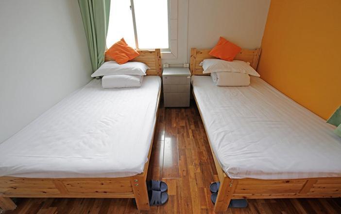 Zhuangse Chengdu Youth Hostel Bagian luar foto